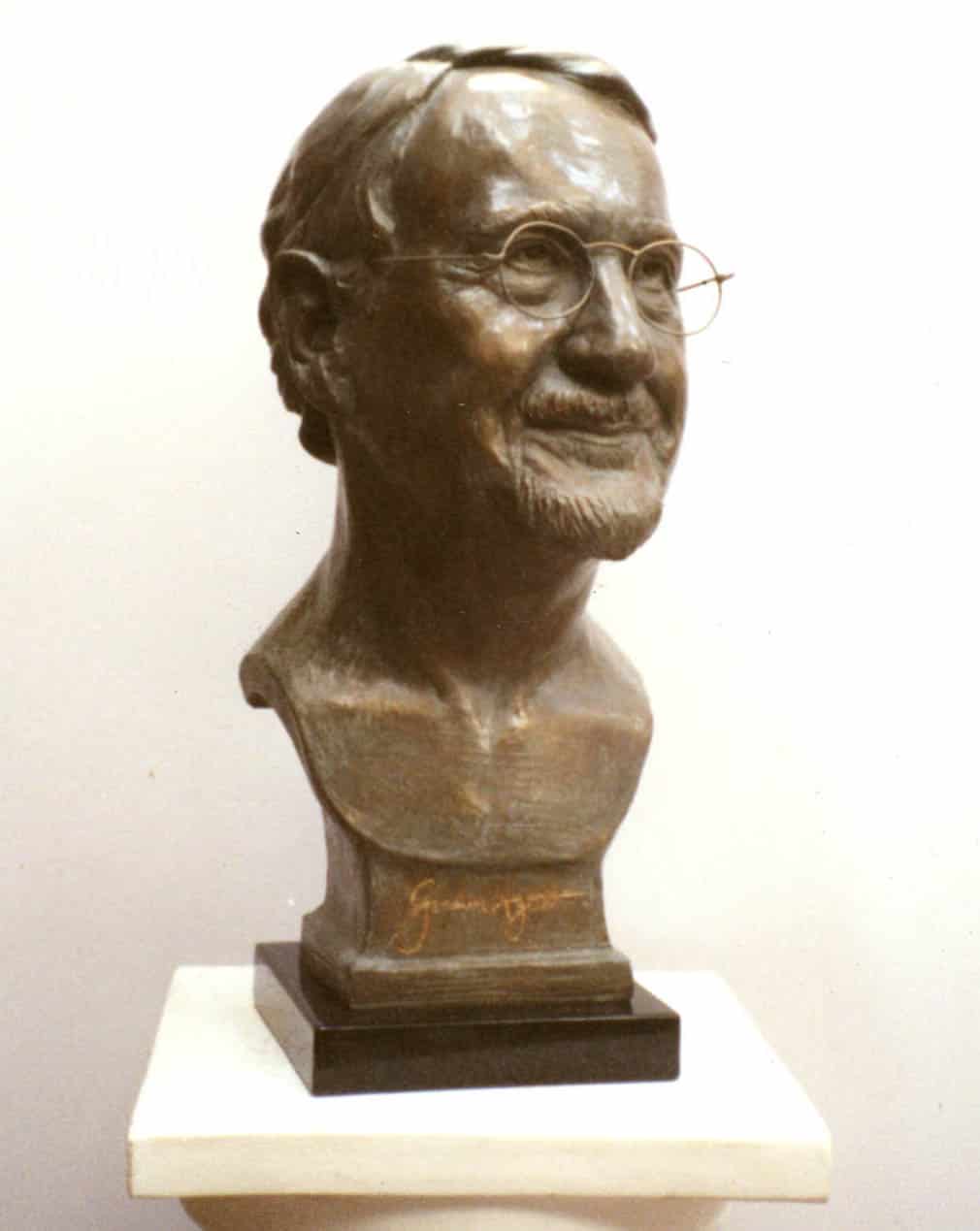 Gordon Hyatt Bust - Robert Shure, Sculptor