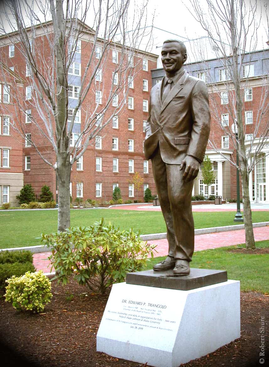 Edward Triangolo Statue