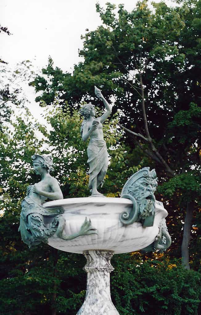 Aphroditefountain2 – Copy