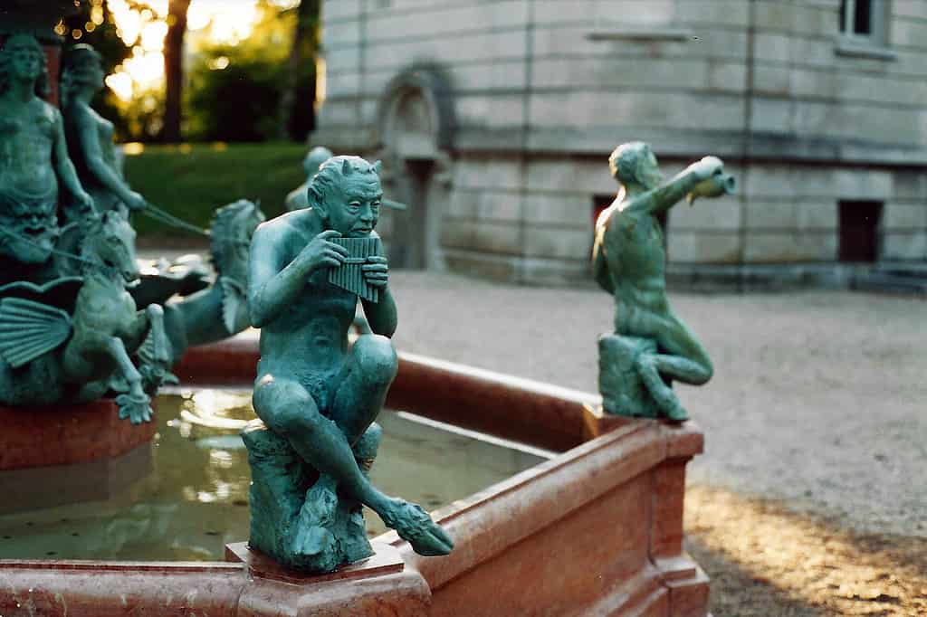 Herculesfountain2 – Copy